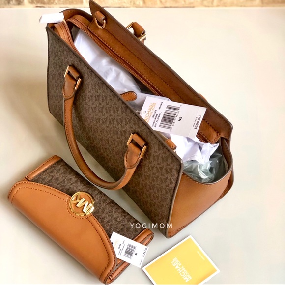 SOLD ON OFFER UP-BUNDLE MICHAEL KORS SELMA SATCHEL CROSSBODY WALLET - Picture 7 of 8